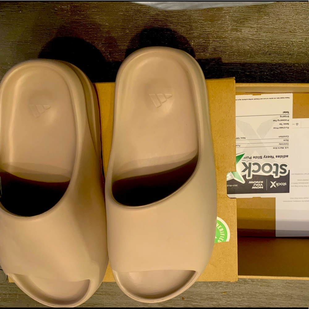 Brand New Yeezy Pure Slide🔥🔥